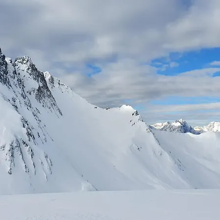 Haus Harmonie * كالتنباش